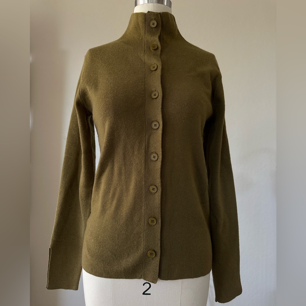 Knitted Green Sweater With Buttons - image 3